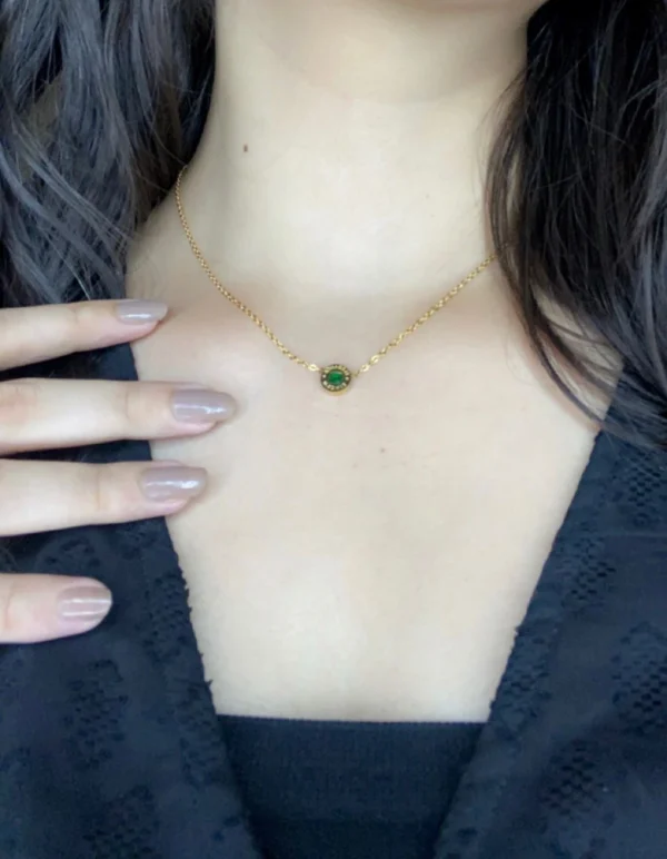 green stone minimal neckpiece