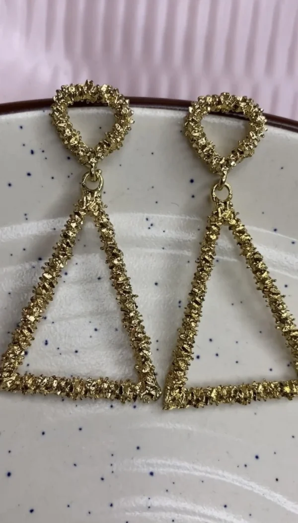 Triangular drop earrings