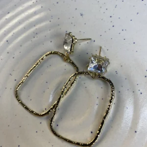 pearl dangler earrings