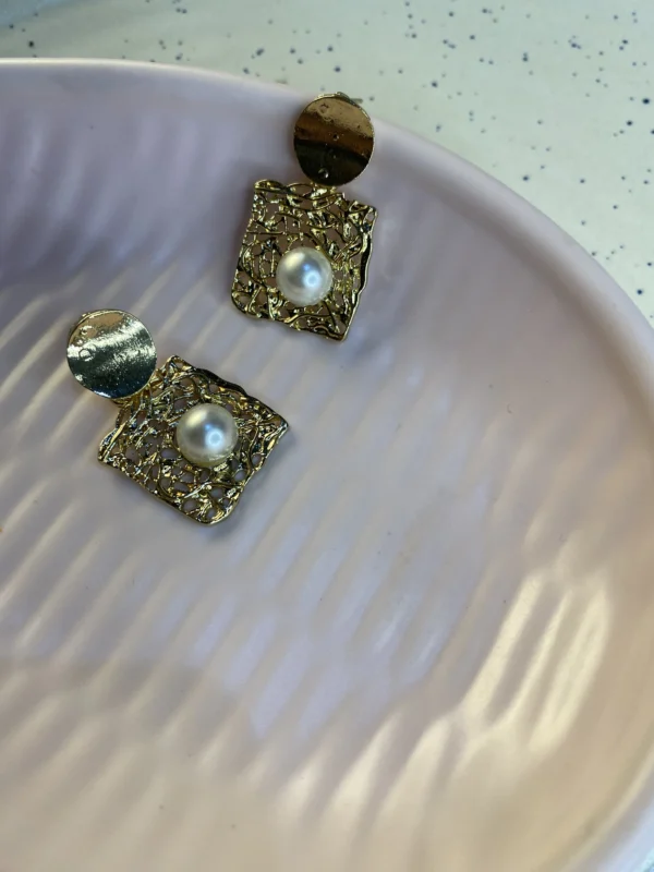 pearl scrapper earrings